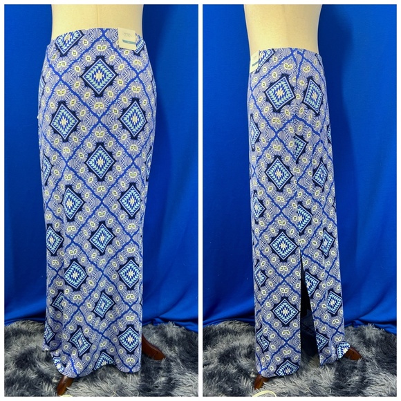 NWT🤩 |•OLD NAVY•| Pretty Blue Maxi Skirt Slit Sides Size Large - Picture 2 of 9